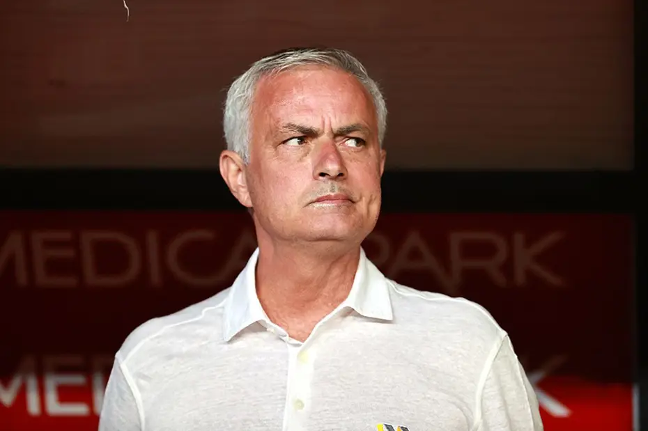 Fenerbahçe'den ayrılır ayrılmaz yeni takım: Mourinho'yu duyurdular - 2