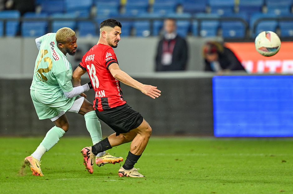 Gençlerbirliği - Esenler Erokspor maçında kazanan yok