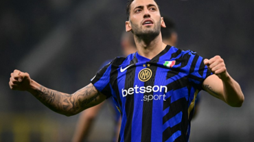 Hakan Çalhanoğlu boş geçmedi: Lazio'yu eleyen Inter, İtalya Kupası'nda Milan ile eşleşti