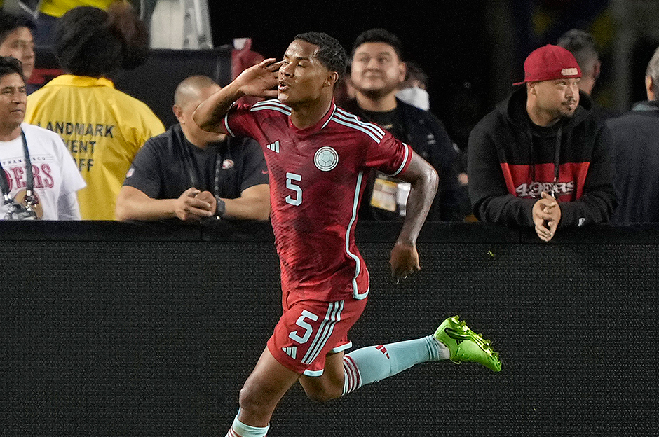 "Beşiktaş'ta Josef de Souza'nın yerine Wilmar Barrios"