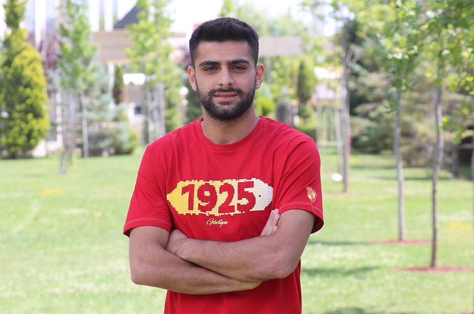 Teknik ekibe sitem etti, süresiz kadro dışı bırakıldı