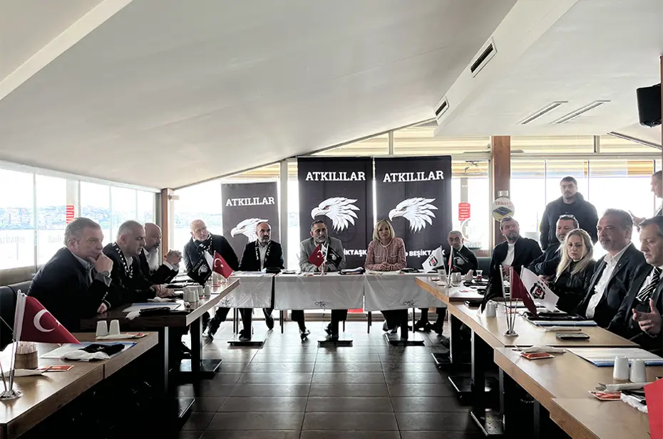 Beşiktaş'ta Serdal Adalı yeniden başkanlığa seçildi - 5