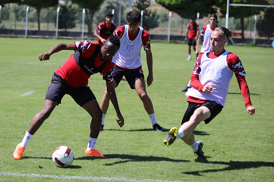 Sivasspor yeni sezon hazırlıklarına devam etti