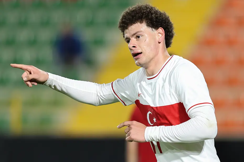 Erencan Yardımcı için çarpıcı karar: Sezon sonunu beklemeyecekler - 3 Erencan Yardımcı için çarpıcı karar: Sezon sonunu beklemeyecekler - 3