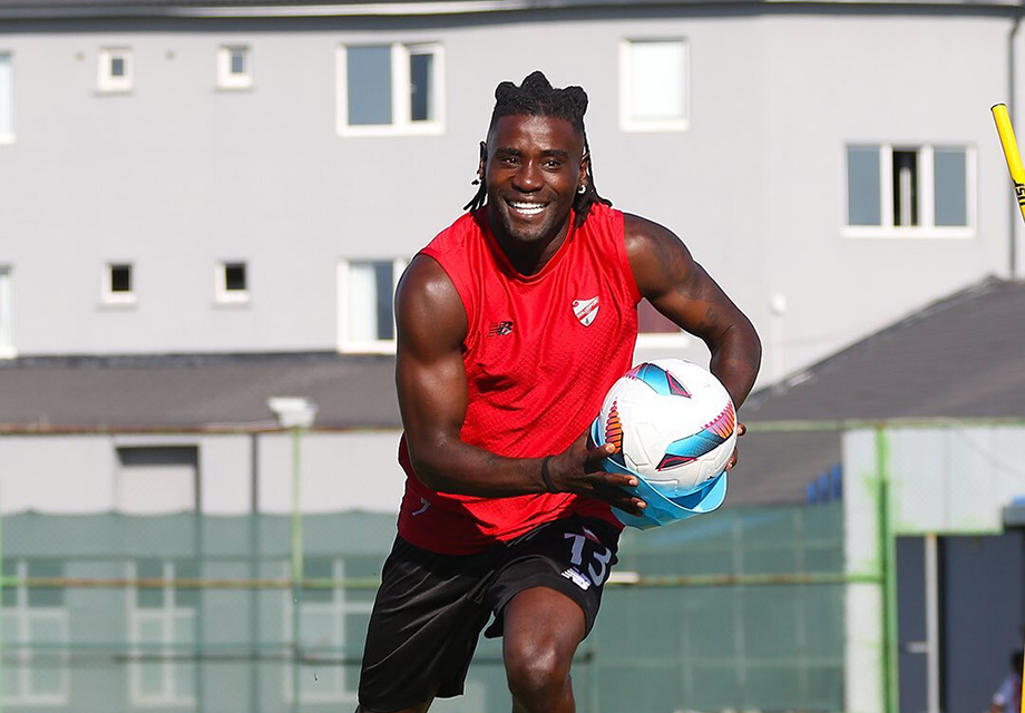 Boluspor'dan orta sahaya takviye