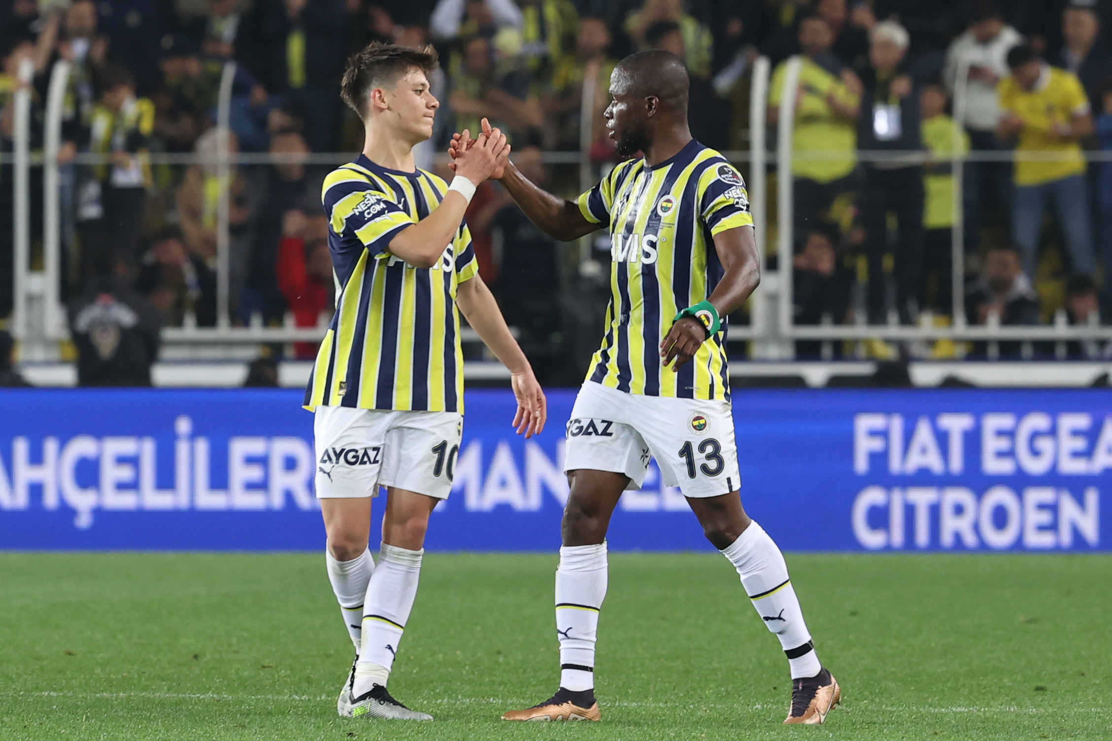 "Fener'in zirve inadı" Günün spor manşetleri (19 Mayıs 2023)