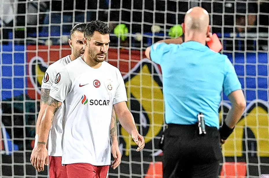 Galatasaray maçı Çekya'da manşetlerde: "Sparta Prag Türklere gerçek futbol cehennemini gösterdi" - 4 Galatasaray maçı Çekya'da manşetlerde: "Sparta Prag Türklere gerçek futbol cehennemini gösterdi" - 4