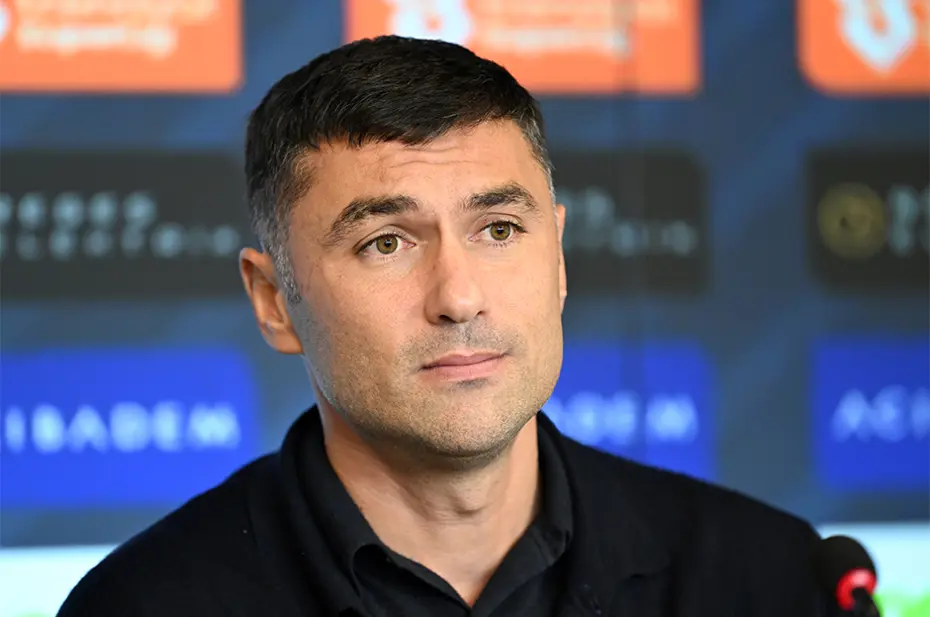 Burak Yılmaz'dan yabancı hakem yanıtı: "Daha büyük kaosa götüreceğini düşünüyorum" - 5 Burak Yılmaz'dan yabancı hakem yanıtı: "Daha büyük kaosa götüreceğini düşünüyorum" - 5