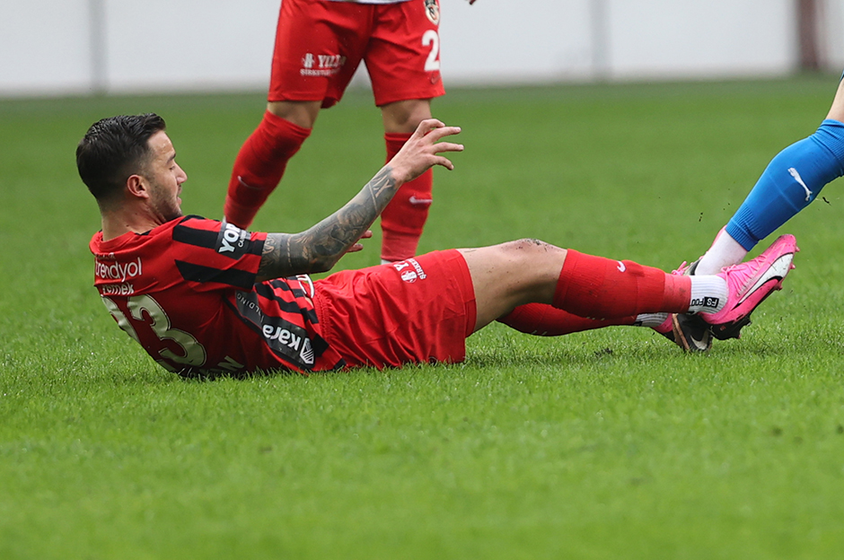 Oğulcan Çağlayan'ın transferi TFF'ye bildirildi