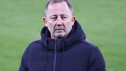 Sergen Yalçın, Avrupa'dan aldığı teklifi ve kararını açıkladı