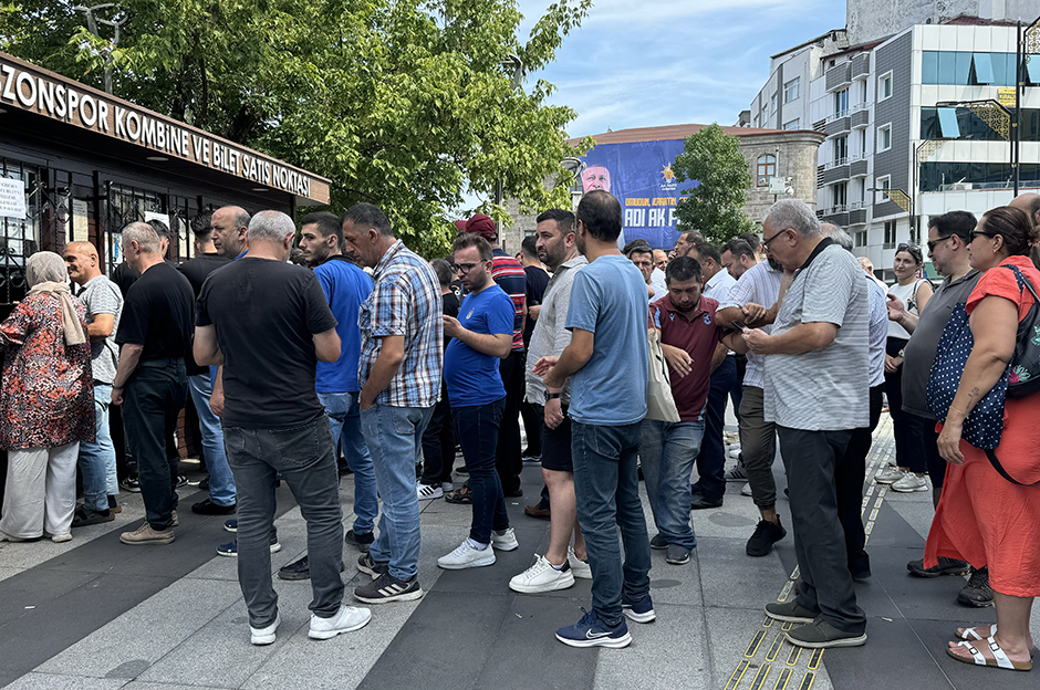 Trabzonspor - Beşiktaş maçı biletleri satışta