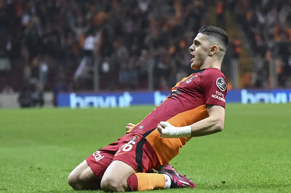Milot Rashica'dan menajerine Galatasaray mesajı - 5 Milot Rashica'dan menajerine Galatasaray mesajı - 5
