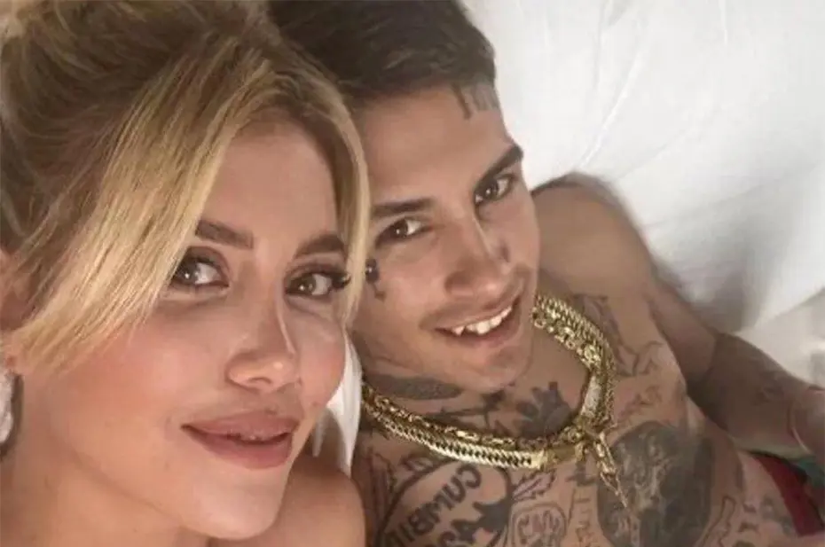 Wanda Nara'dan olay açıklama: Galatasaray hareketi dikkat çekti - 3 Wanda Nara'dan olay açıklama: Galatasaray hareketi dikkat çekti - 3