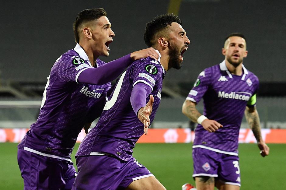 Fiorentina, UEFA Avrupa Konferans Ligi'nde yarı finale yükseldi