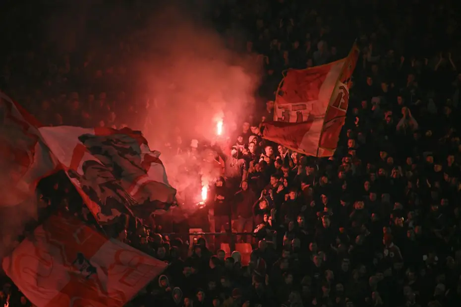 Dünyanın en sert atmosferine sahip stadyumları açıklandı: Türk takımı zirvede - 9 Dünyanın en sert atmosferine sahip stadyumları açıklandı: Türk takımı zirvede - 9