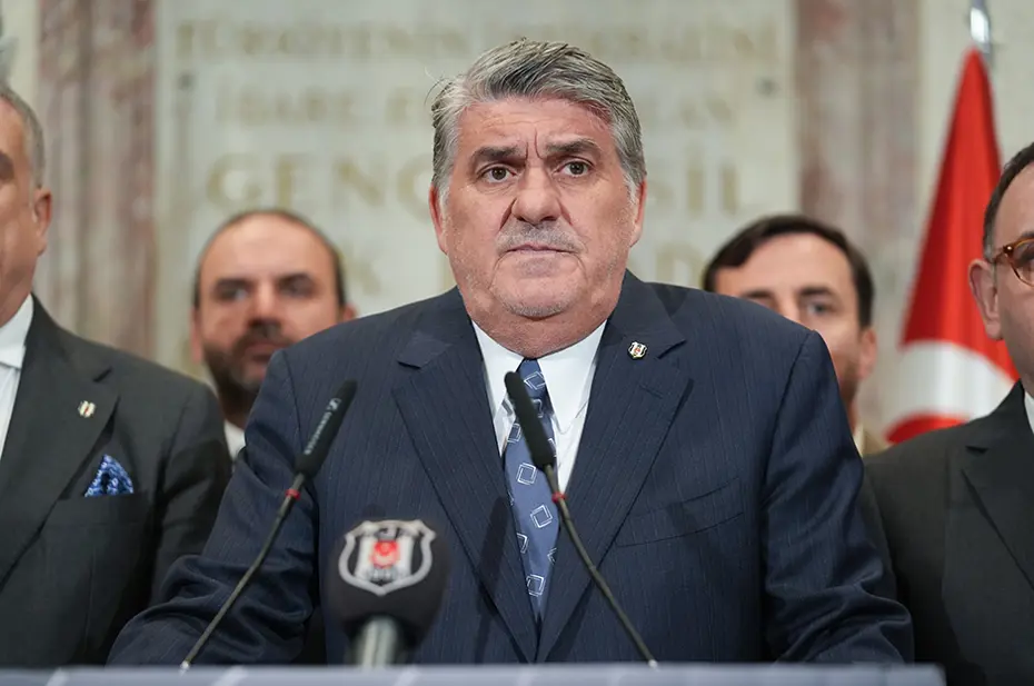 Serdal Adalı'dan olay Hasan Arat sözleri: Sezon sonundaki ayrılığı da duyurdu - 2 Serdal Adalı'dan olay Hasan Arat sözleri: Sezon sonundaki ayrılığı da duyurdu - 2