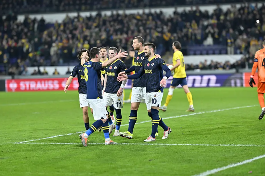 Fenerbahçe'nin muhtemel rakipleri belli oluyor: Kura çekiminde seri başı detayı - 2