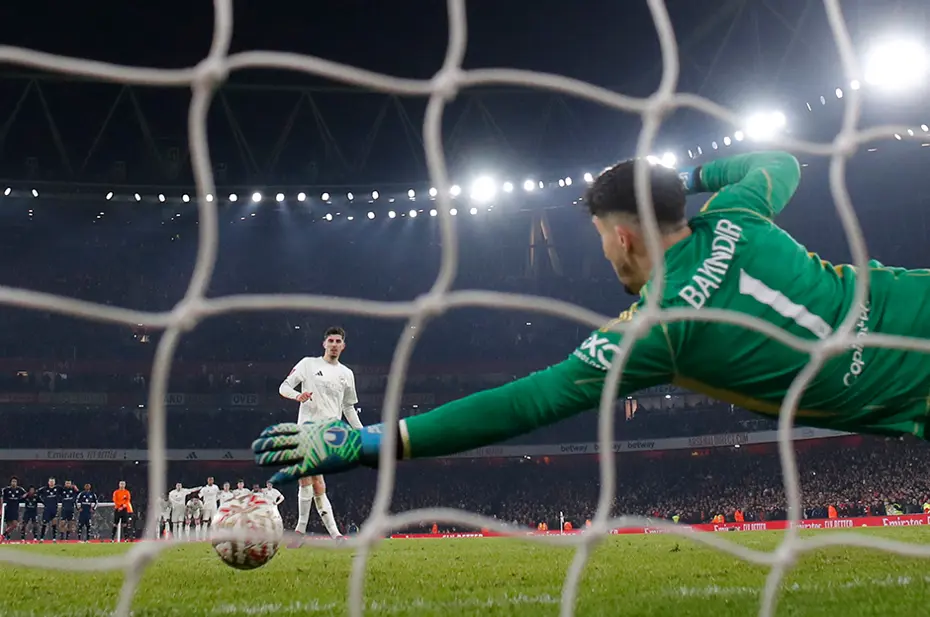 Altay Bayındır'dan "maçın hayvanı" paylaşımına cevap - 4 Altay Bayındır'dan "maçın hayvanı" paylaşımına cevap - 4