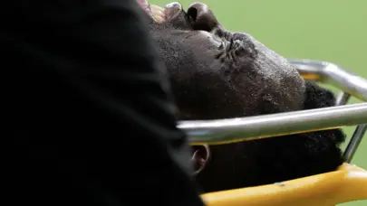 Davinson Sanchez bilinç kaybı yaşadı, teknik direktörün kararı çıldırttı: Galatasaray'da derbi öncesi yürekler ağza geldi