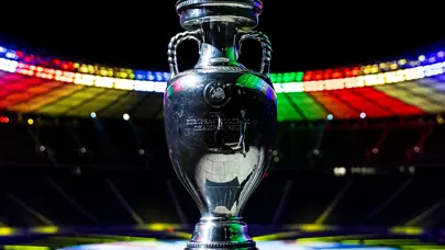 UEFA'da tarihi gün: Türkiye'nin ev sahipliği açıklanıyor