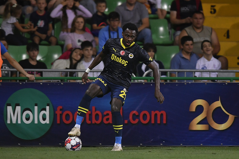 Osayi Samuel'den tarihi kongre öncesi dikkat çeken paylaşım