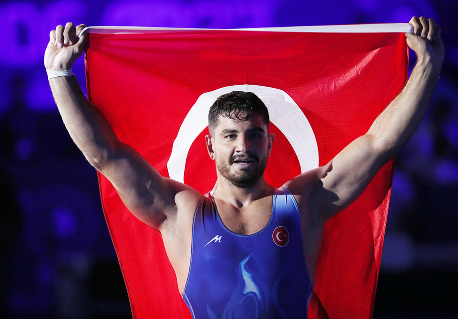 Türk güreşçiler Zagreb’de Avrupa’nın zirvesine çıkmak istiyor