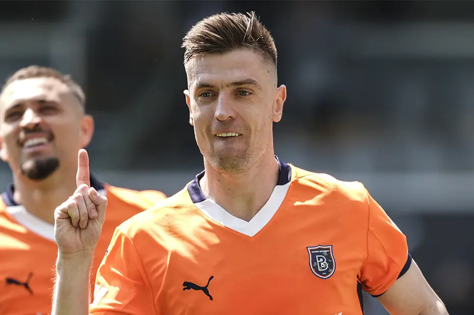 Başakşehir'e transfer piyangosu: Piatek'in yeni adresini duyurdular - 3