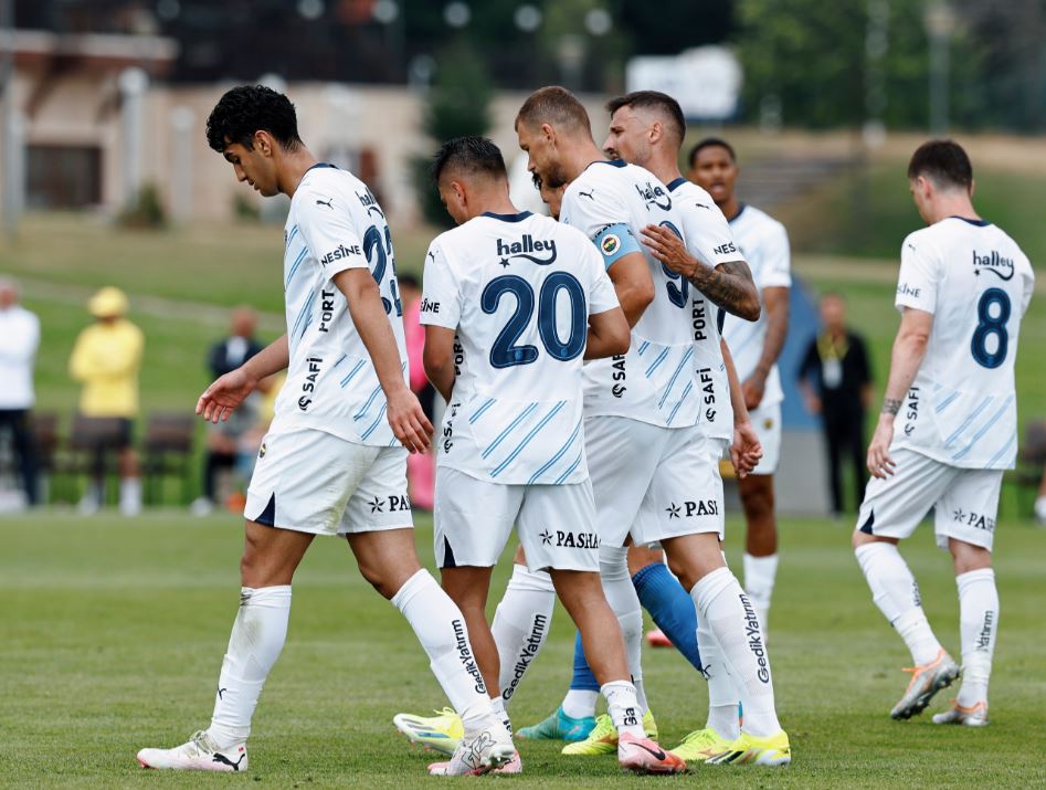 Fenerbahçe - Admira Wacker hazırlık maçı hangi kanalda, saat kaçta? Fenerbahçe hazırlık maçı ne zaman, bugün mü?