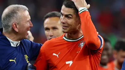 FLAŞ: Cristiano Ronaldo yeni sezonda formasını giyeceği takımı açıkladı