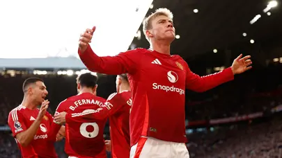 Manchester United geriden gelerek kazandı