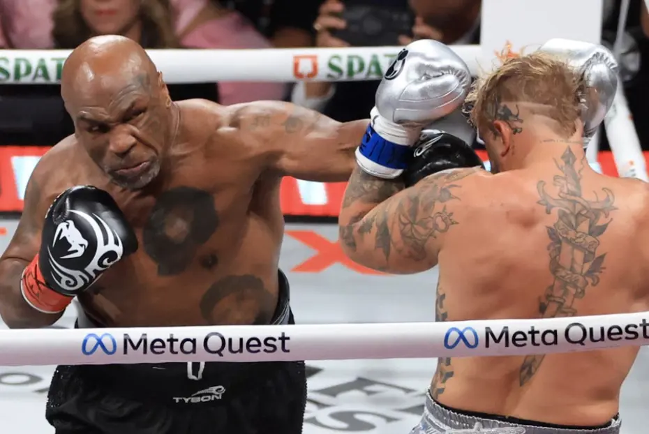 Dünyanın merak ettiği soruyu Mike Tyson'ın eski koçu cevapladı: İşte tarihi maçta gündem olan hareketinin nedeni - 1