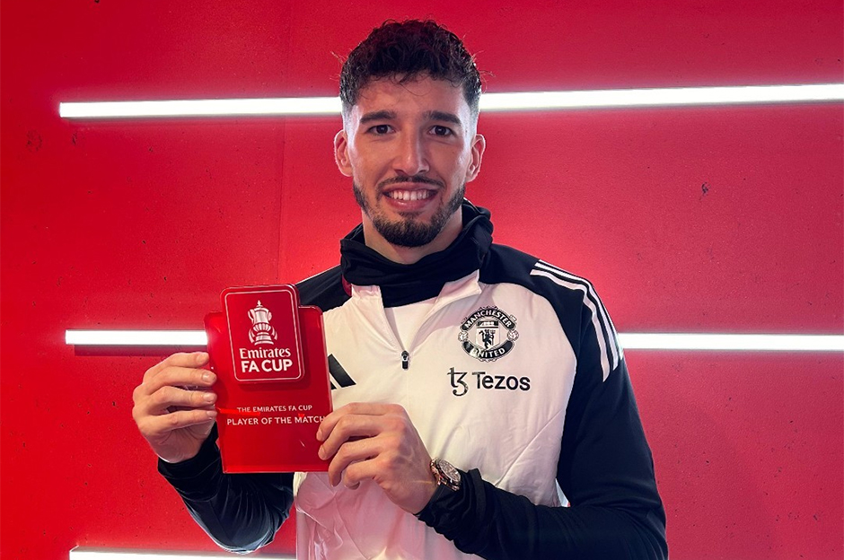 Altay Bayındır'dan "maçın hayvanı" paylaşımına cevap