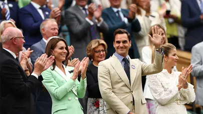 Roger Federer'e Wimbledon'da coşkulu karşılama
