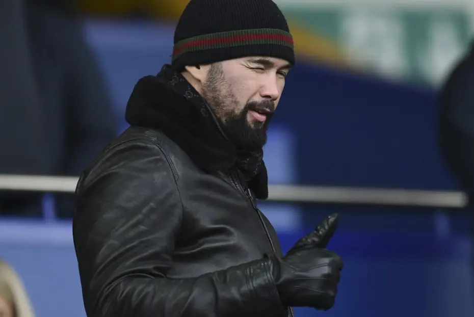 Mike Tyson-Jake Paul maçıyla ilgili flaş iddia: Herkesin gözü önündeki detayı eski boksör fark etti - 6