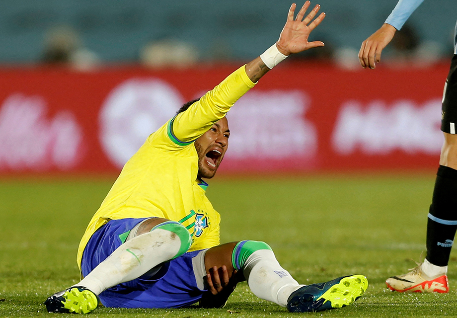 Brezilyalı süper yıldız Neymar sezonu kapattı