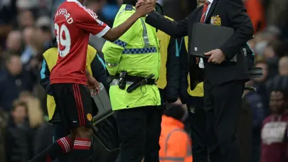 Marcus Rashford: Louis van Gaal bana sürekli para cezası verirdi