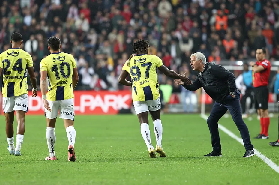 Tugay Kerimoğlu'ndan İrfan Can Kahveci sözleri: "Kimse kusura bakmasın" - 3 Tugay Kerimoğlu'ndan İrfan Can Kahveci sözleri: "Kimse kusura bakmasın" - 3
