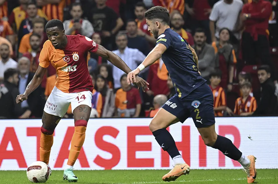 Gündeme damga vurdu; "Wilfried Zaha yanıyor" - 9