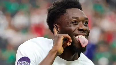 Alphonso Davies için dev kulüpten transfer planı