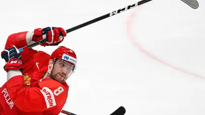 Alexander Ovechkin 26 yıllık rekora ortak oldu Alexander Ovechkin 26 yıllık rekora ortak oldu