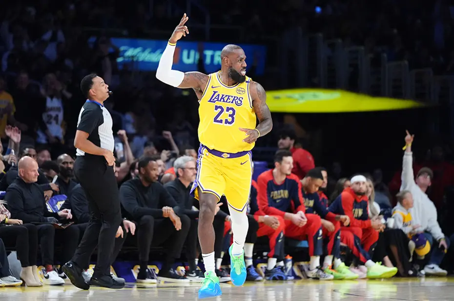 LeBron James'ten tarihi başarı: NBA'de yepyeni bir sayfa açtı - 5 LeBron James'ten tarihi başarı: NBA'de yepyeni bir sayfa açtı - 5