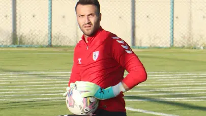 "Fernando Muslera ile rekabet etmek şanssızlık"