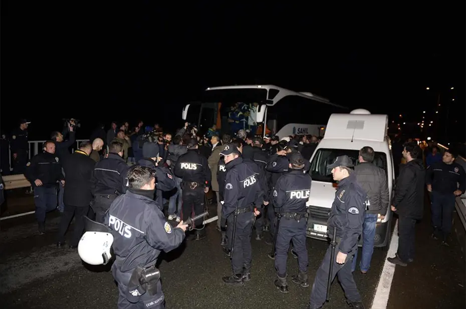 Fenerbahçe'den gece yarısı açıklama: "Failler nerede?" - 3 Fenerbahçe'den gece yarısı açıklama: "Failler nerede?" - 3