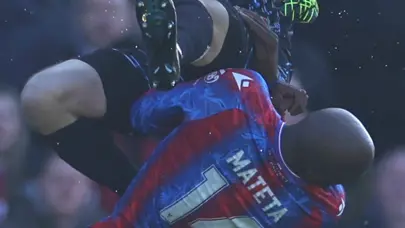 Kalecinin uçan tekmesiyle hastanelik olan Mateta'ya 25 dikiş