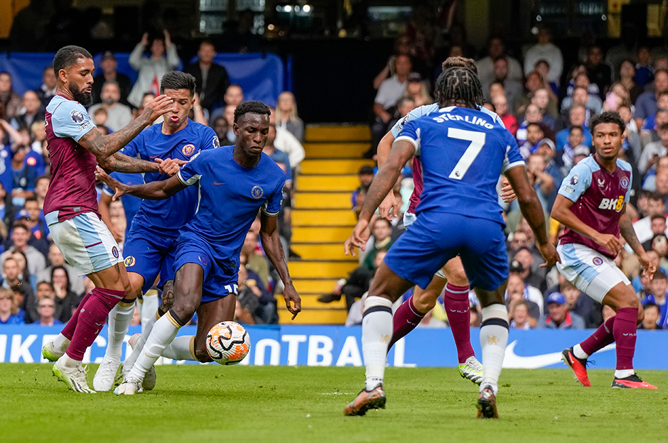 Transfere servet harcayan Chelsea eylül ayını golsüz tamamlıyor