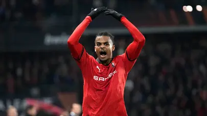 Galatasaray'dan sağ bek transferi için resmi teklif