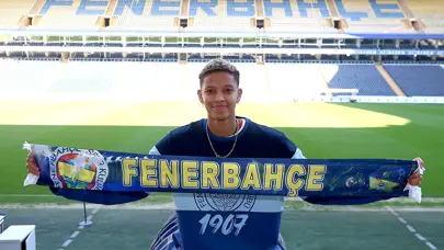 Fenerbahçe'den Melissa Vargas dahil 4 isme yeni sözleşme