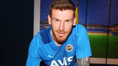Serdar Aziz, İstanbul'da kalıyor: Transfer açıklanmak üzere