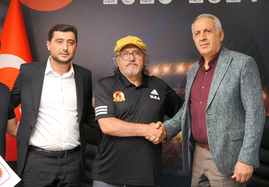 Mustafa Reşit Akçay, sağlık sorunları nedeniyle görevinden ayrıldı