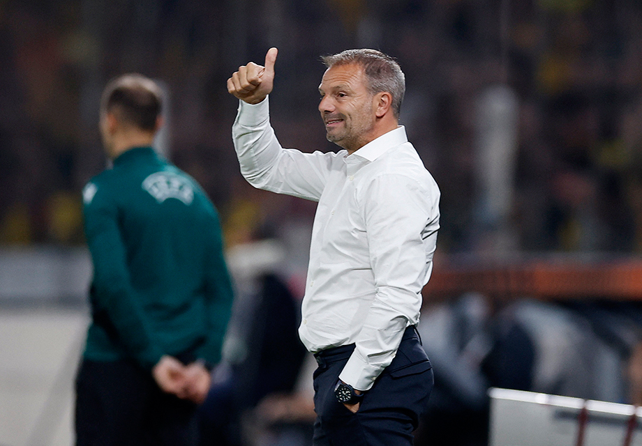 Ajax'ta fatura teknik direktöre kesildi